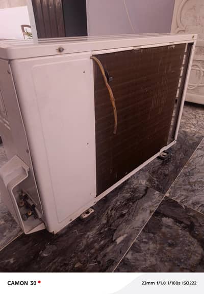 1 ton DC inverter ac haier for sale.