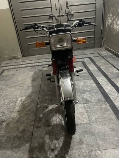 Yamaha 100cc  2006 good condition