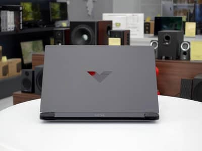HP Victus Ryzen 5 Pro 8645HS Nvidia RTX 4050 with box charger Lush 9.5