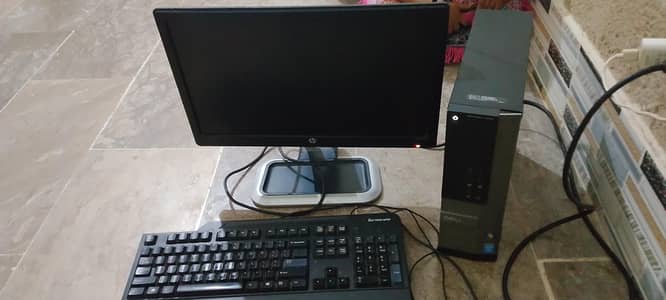 Complete Dell PC Setup with HP LCD, Speakers & Cables