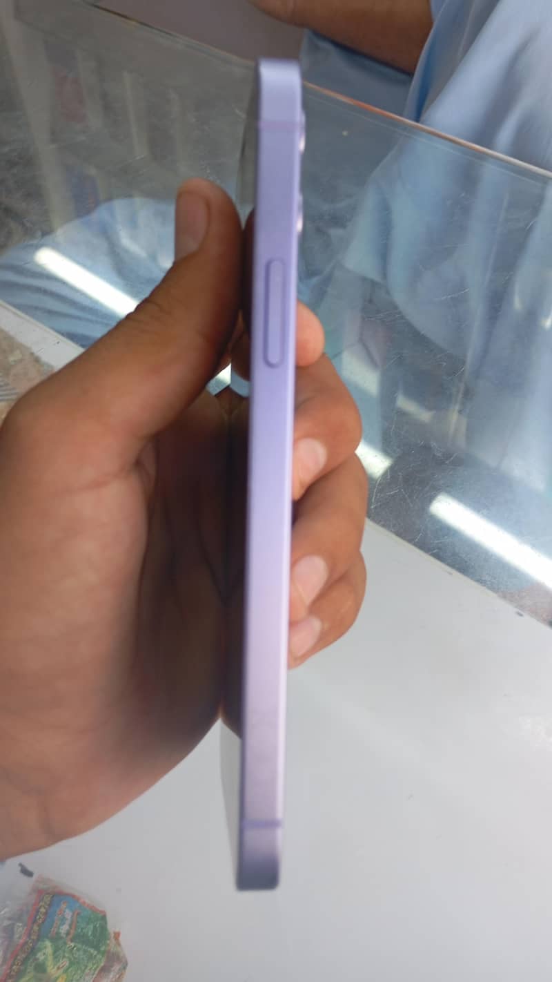 Apple iPhone 12 2