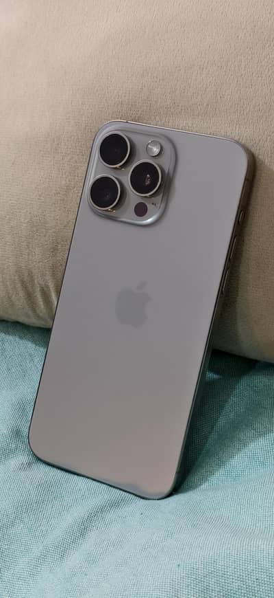 15 Pro Max Dot less brand new Condition
