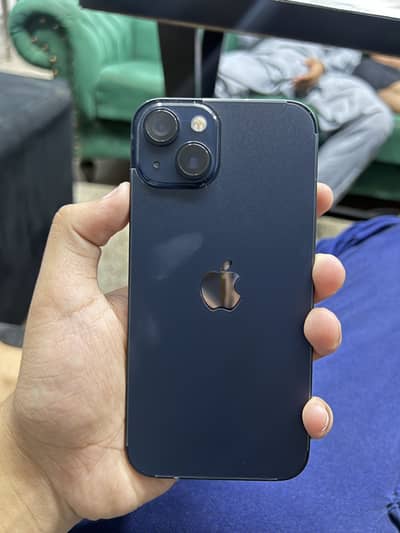 Apple iPhone 13