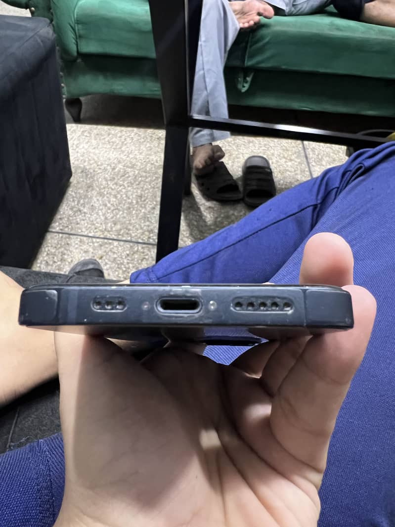 Apple iPhone 13 3
