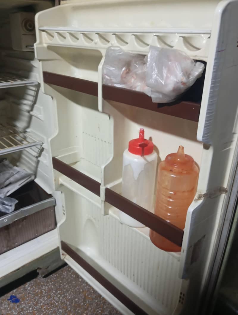 refrigerator 1