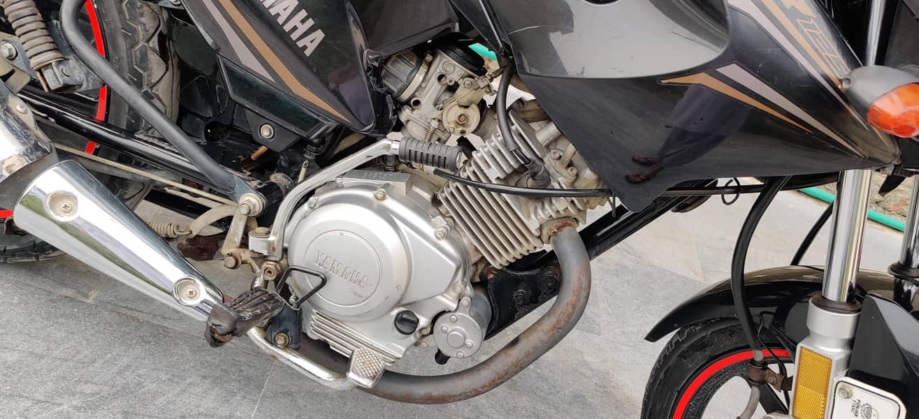 YAMAHA 5