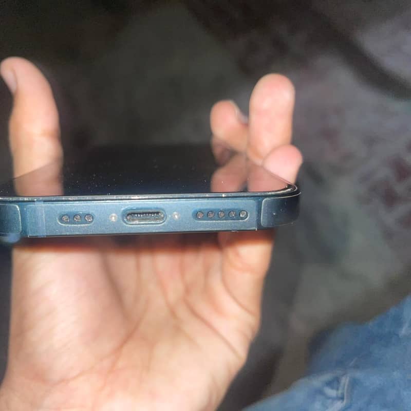 Iphone 13 4