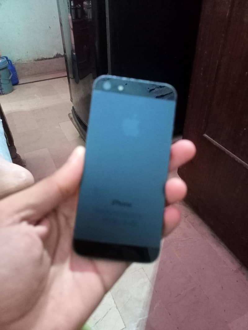 Apple iPhone 5 2