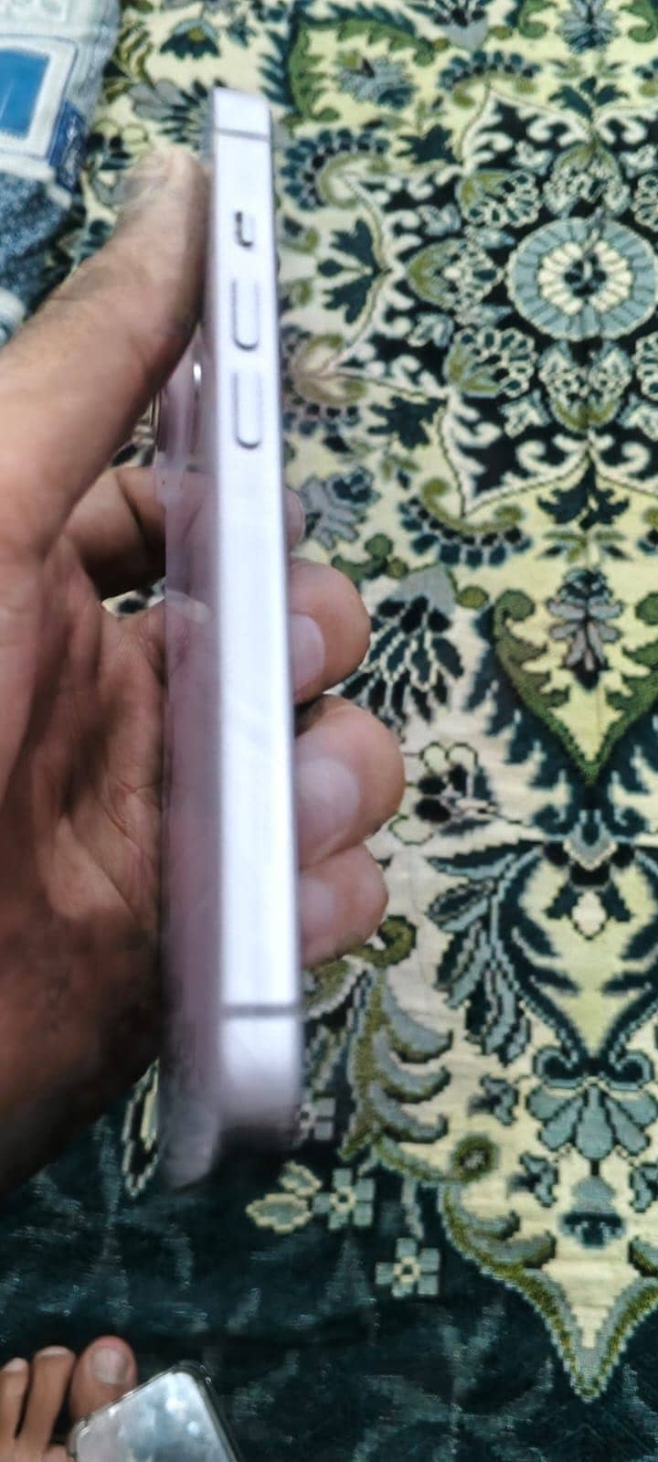 Apple iPhone 14 3