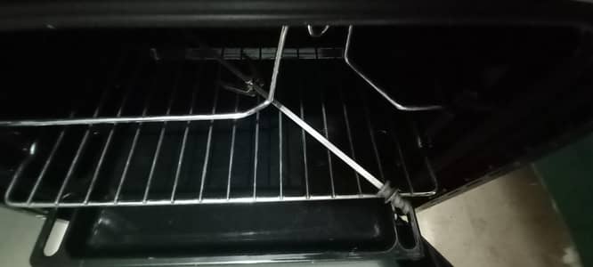 electric and gas oven