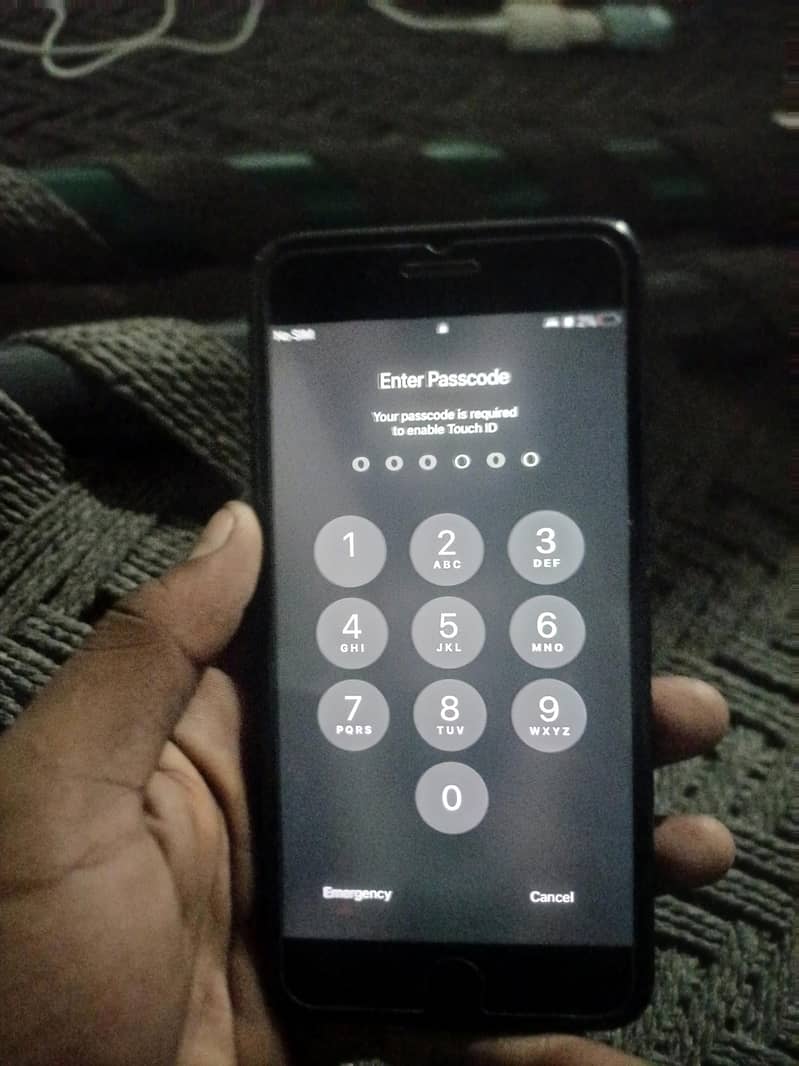 Apple iPhone 7 Plus 6