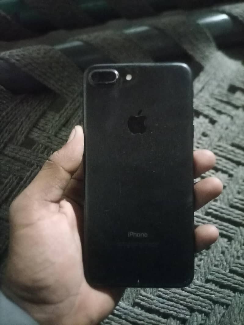 Apple iPhone 7 Plus 7