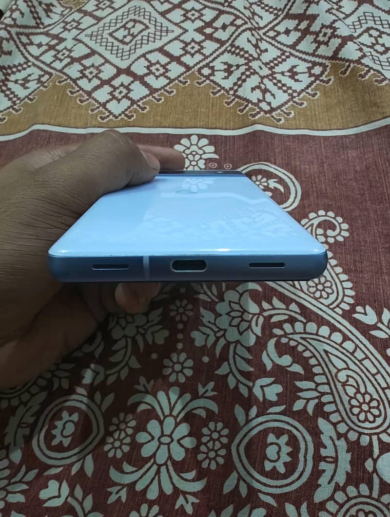 Google Pixel 7a 3