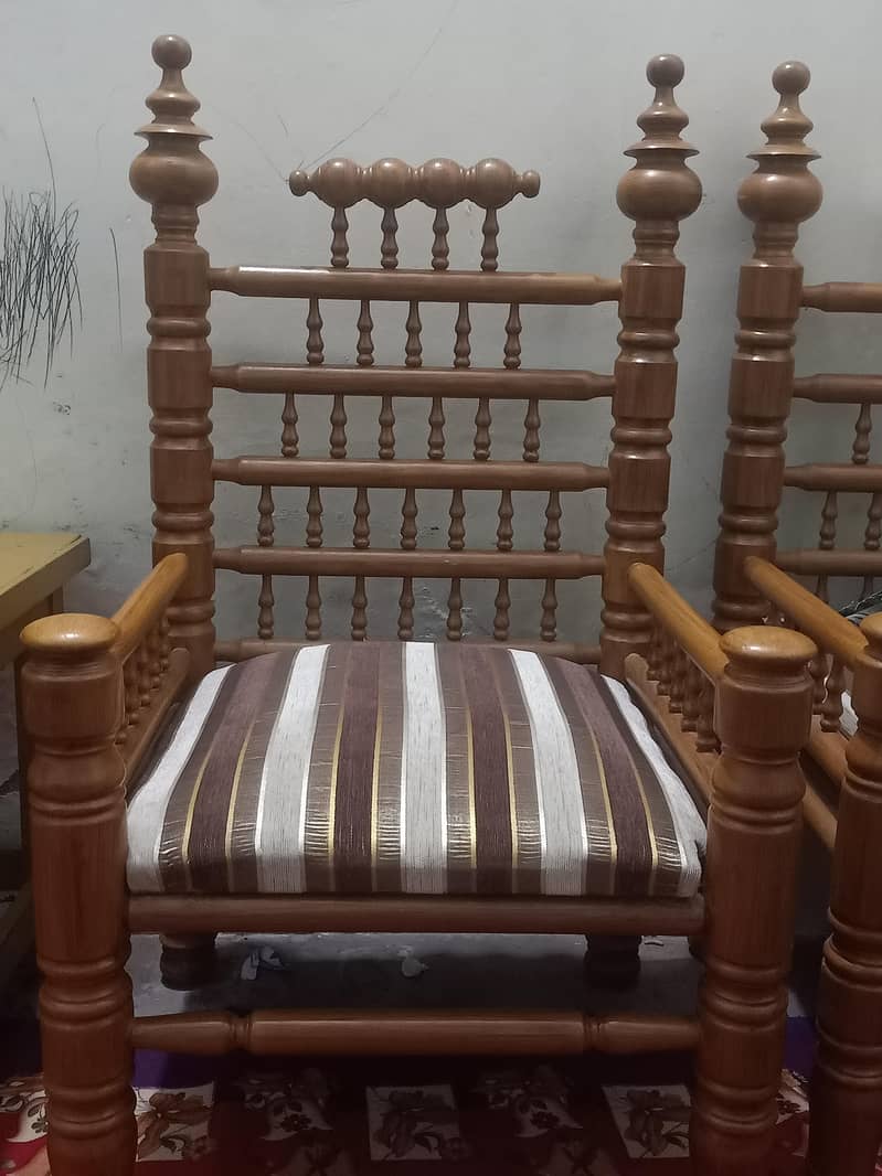 4Chairs 1