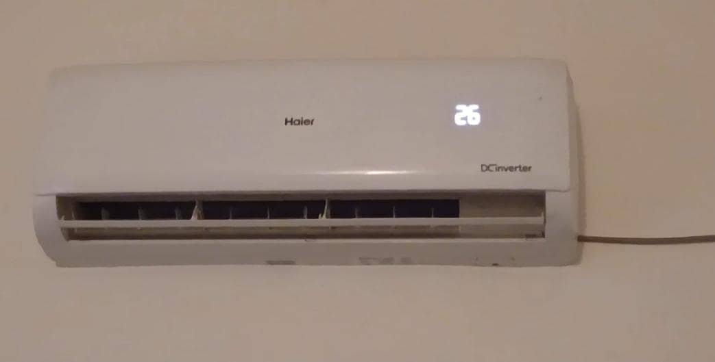 split AC 1