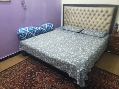 dubble bed wooden