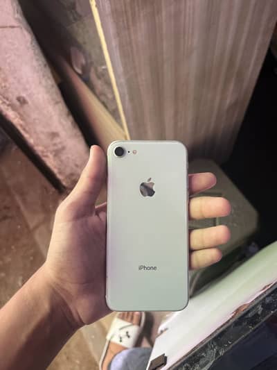 Iphone 8 all ok 64 gb