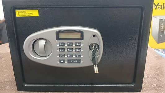 brand new Italian original yale digital safe locker