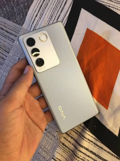 Vivo V27 5G (8+8GB RAM, 256GB) | Excellent Condition | Urgent Sale