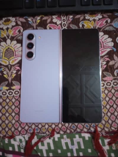 Samsung Mobile Z Flip 5
