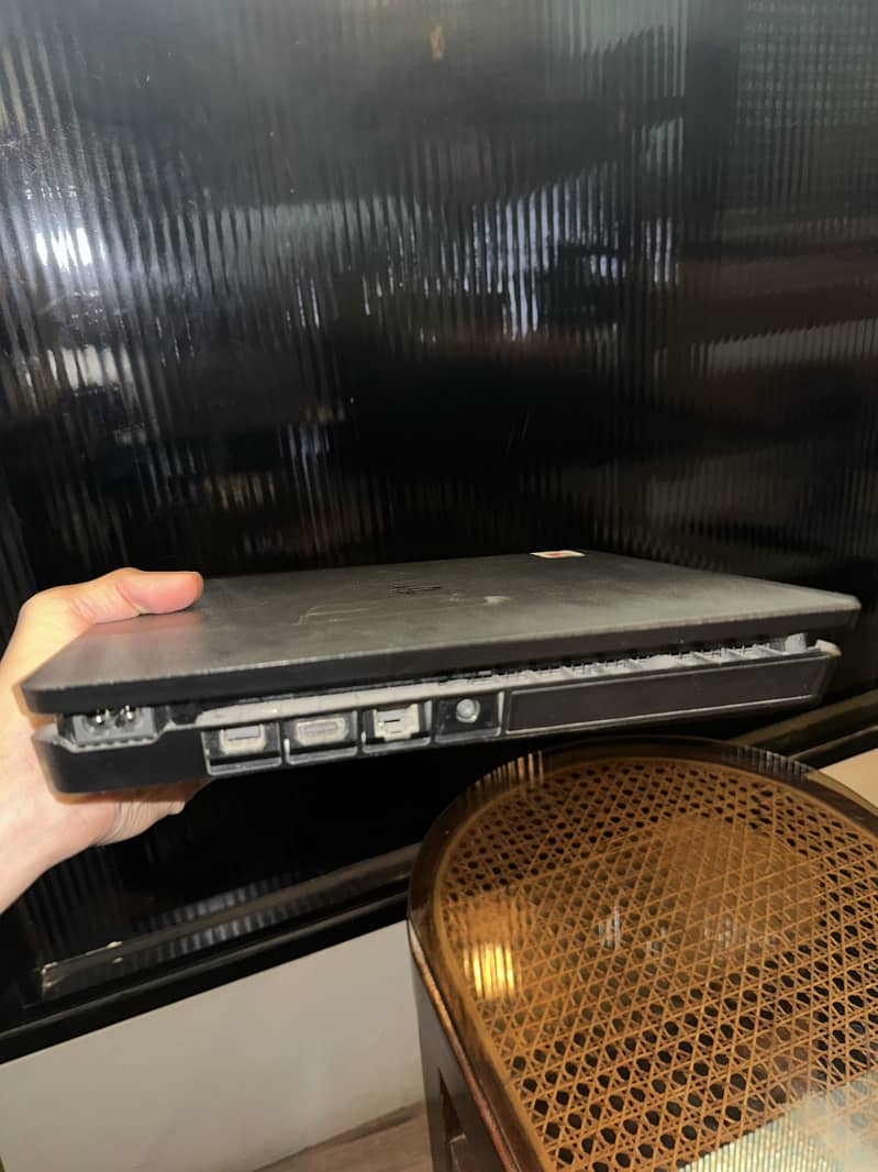 Ps4 1tb without controller 2