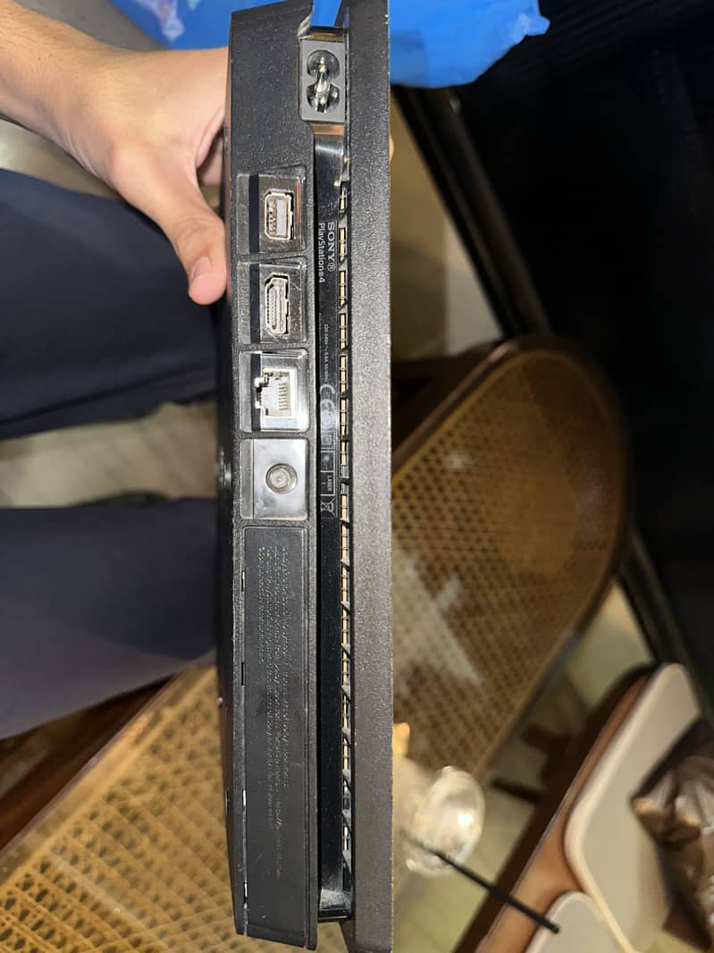 Ps4 1tb without controller 3