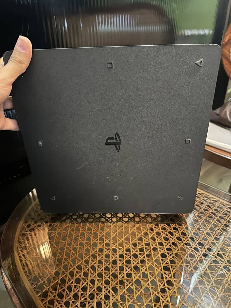 Ps4 1tb without controller 4