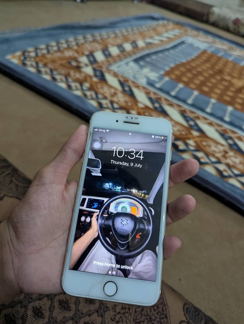 Apple iPhone 7 Plus 3