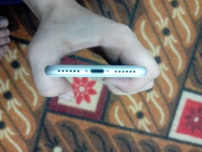 Apple iPhone 8 2