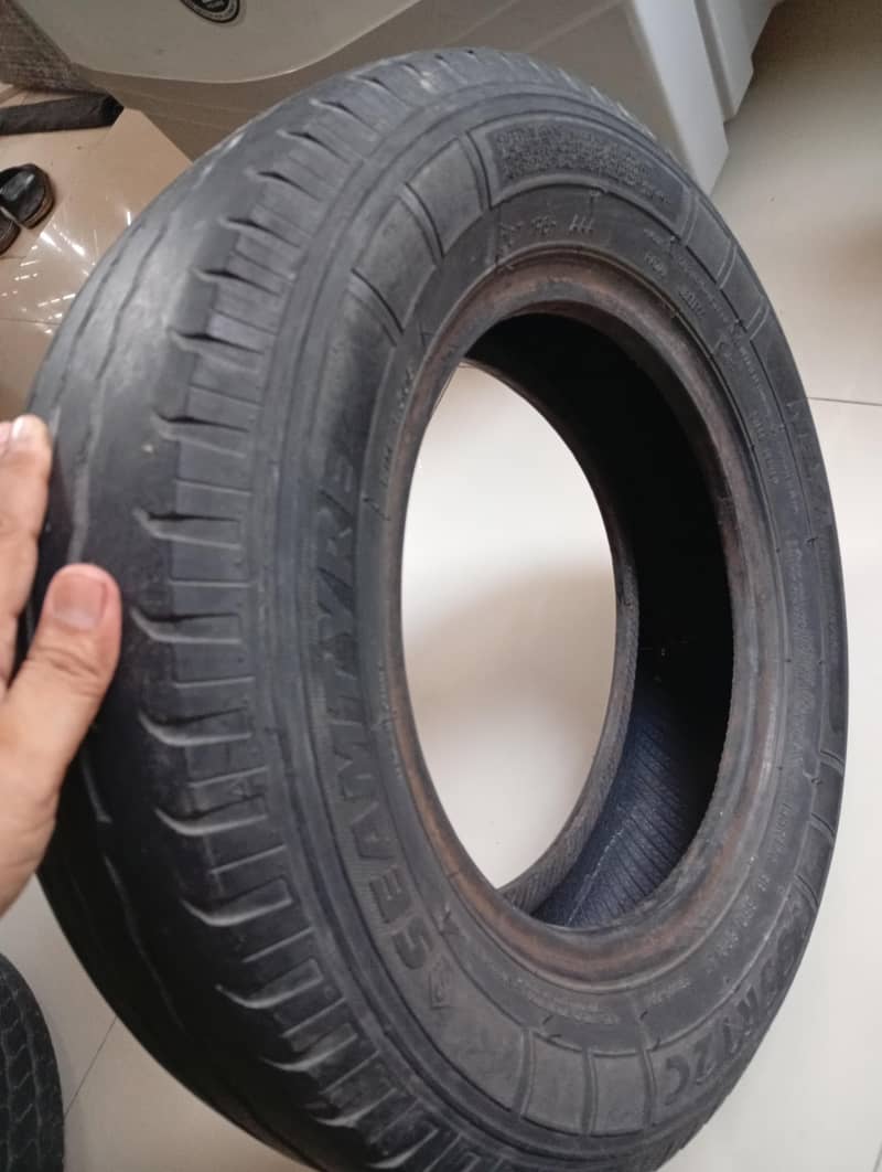 2 Tyres Mehran 3