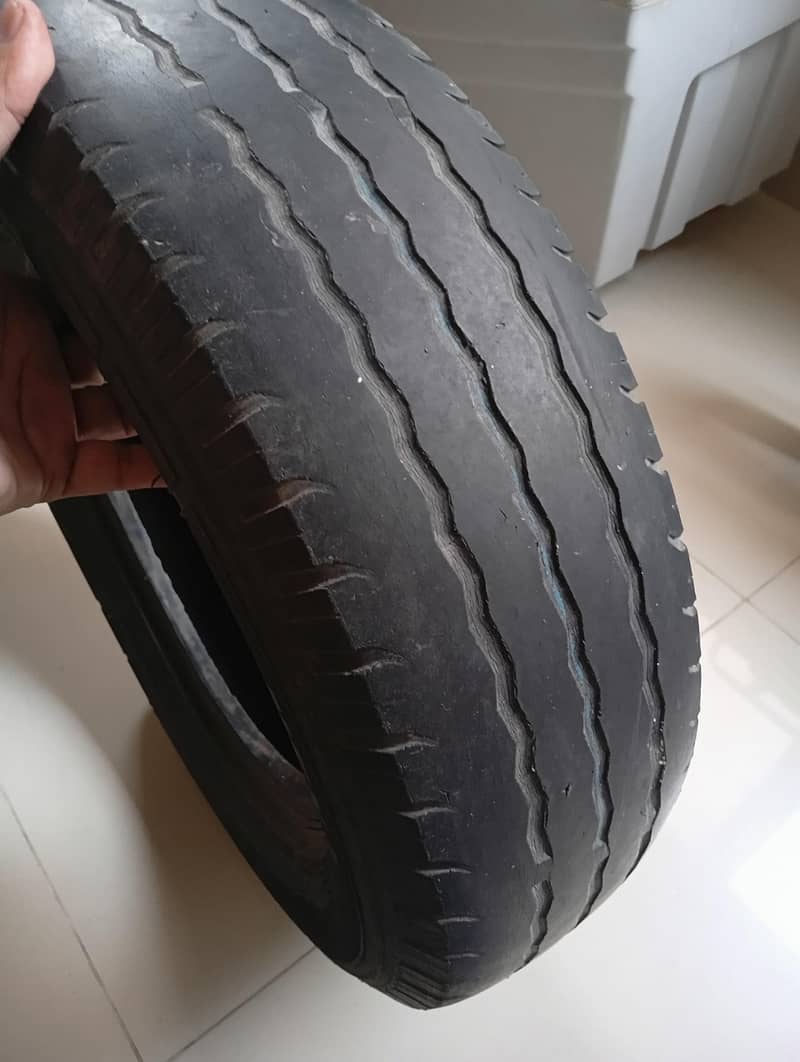 2 Tyres Mehran 4