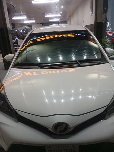 Toyota Vitz 2015