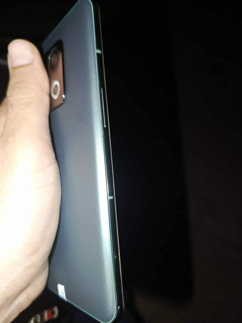 One Plus 10 Pro 1