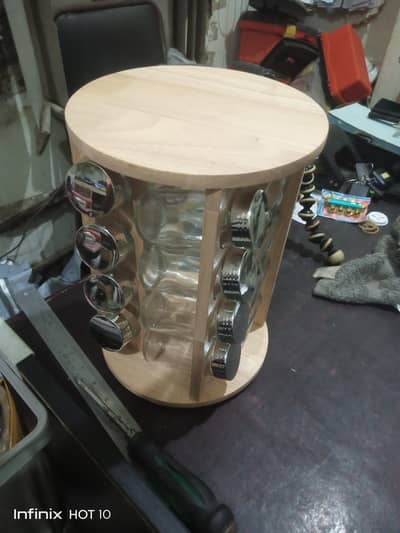 16 Pieces Spices Rack Rotatable READ DESCRIPTION