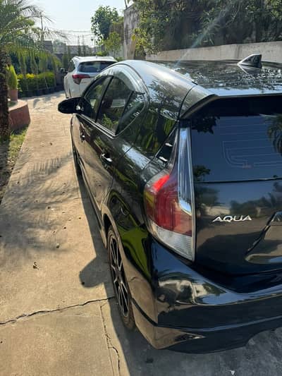 Toyota Aqua 2015