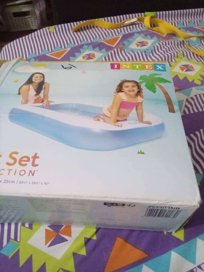 swimming pool 0