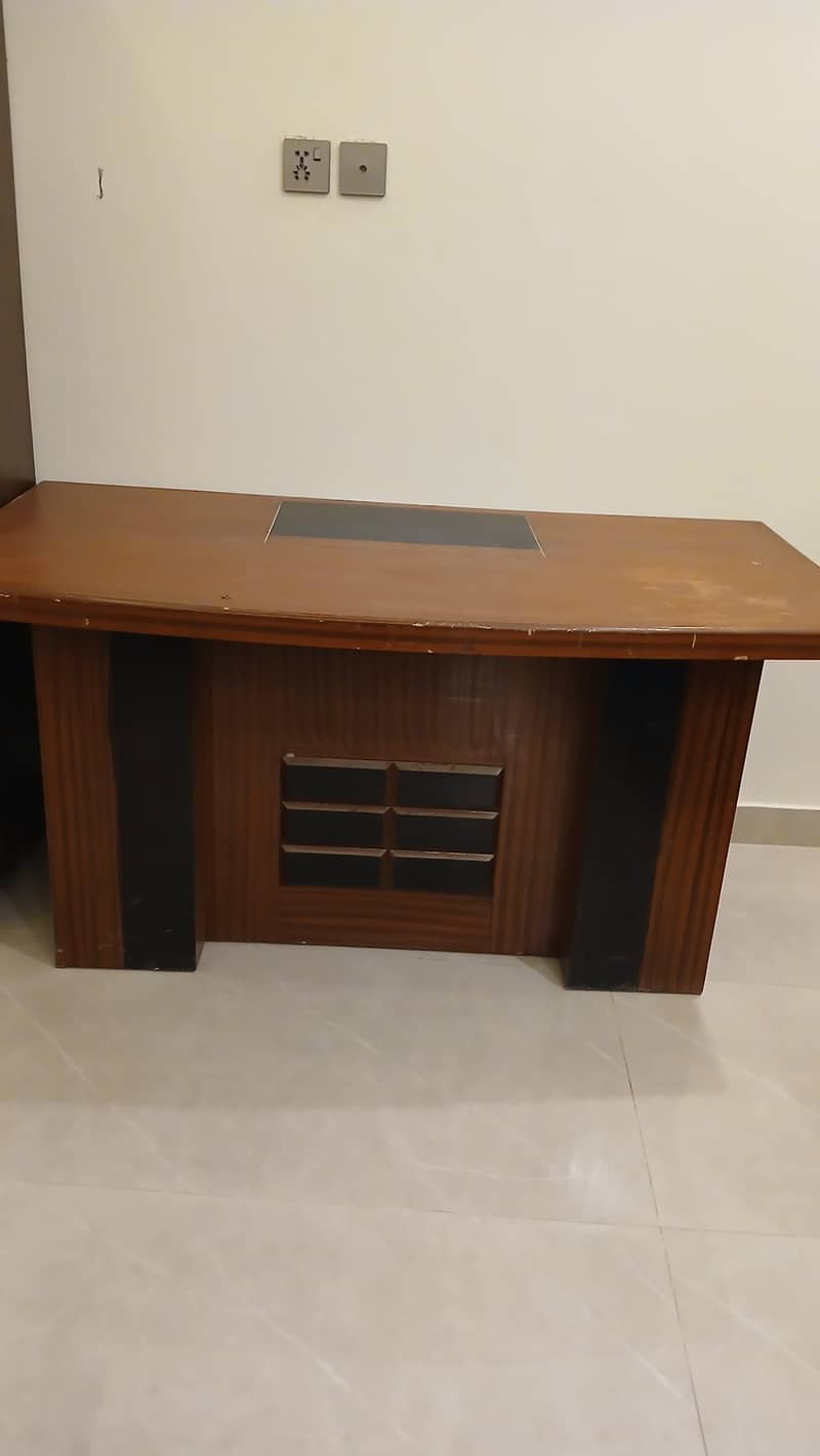Office table 0