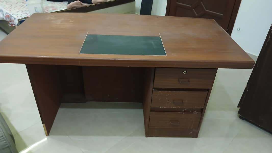 Office table 1