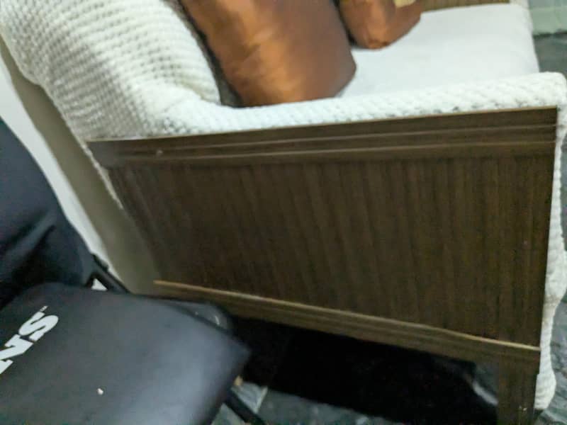 2 seater sofa 4