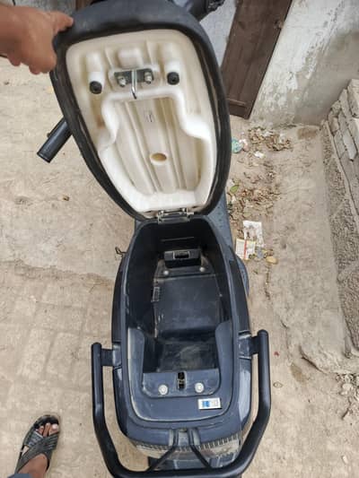 Revoo A11 2025