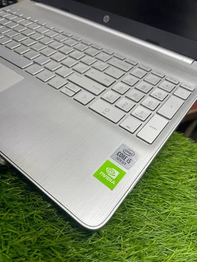 HP Notebook - 15s - du1008tx