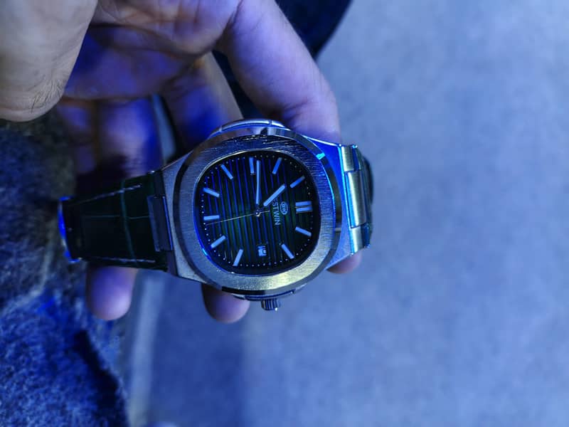 watch 0