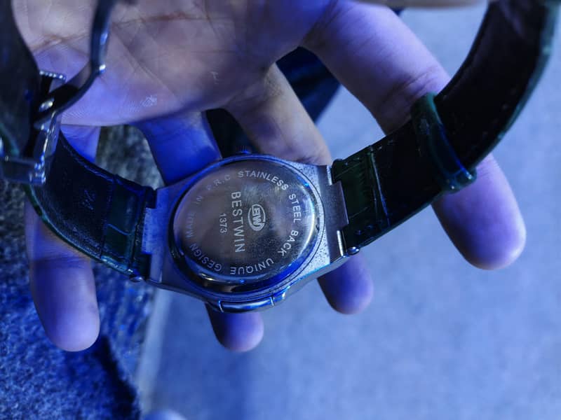 watch 3