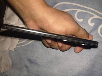 Vivo V40