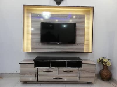 Media Wall / Media Rack