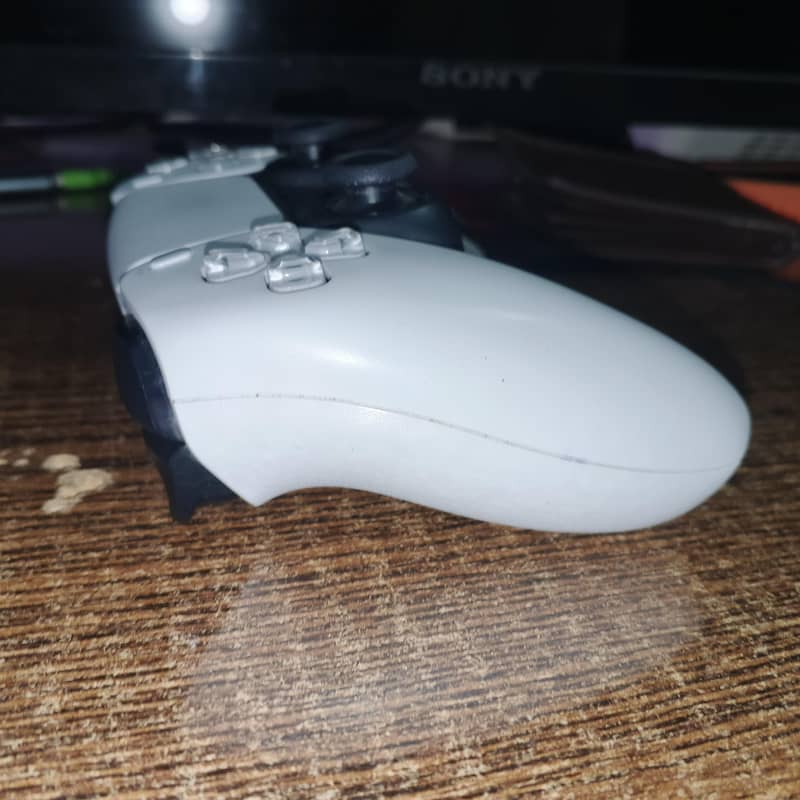 Dual shock PS5 controller 3