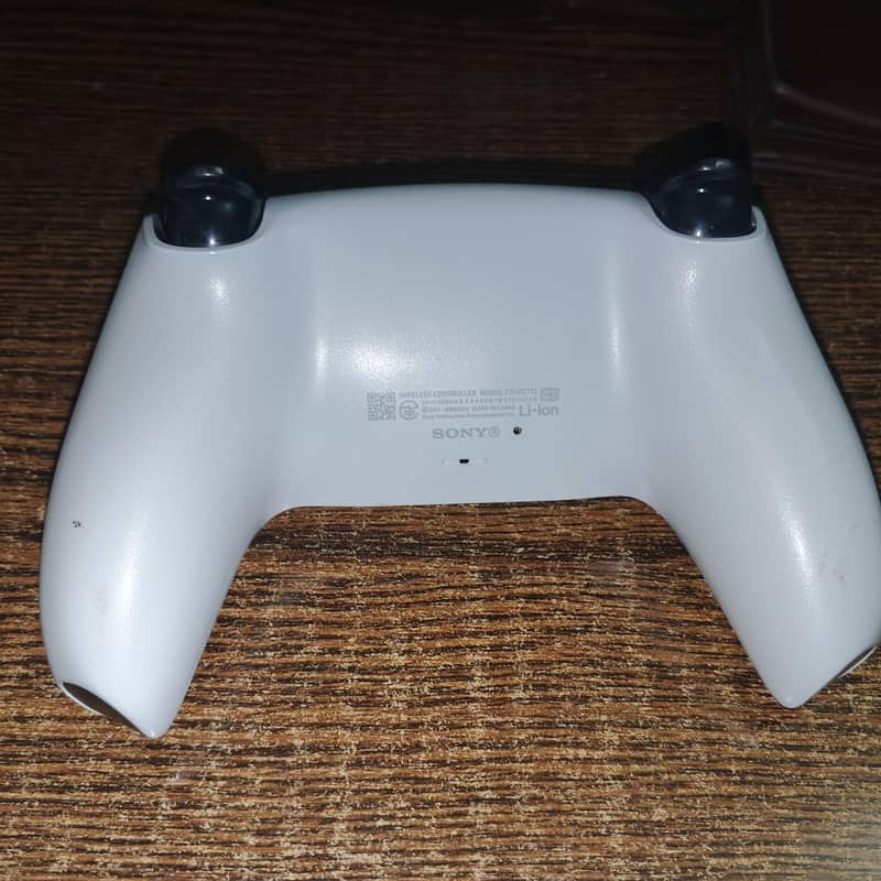 Dual shock PS5 controller 5