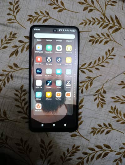 Infinix Hot 40i
