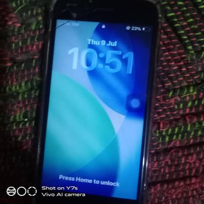 Apple iPhone SE 2020 Condition 10by6 buttery isu h 3.4mint auto on off