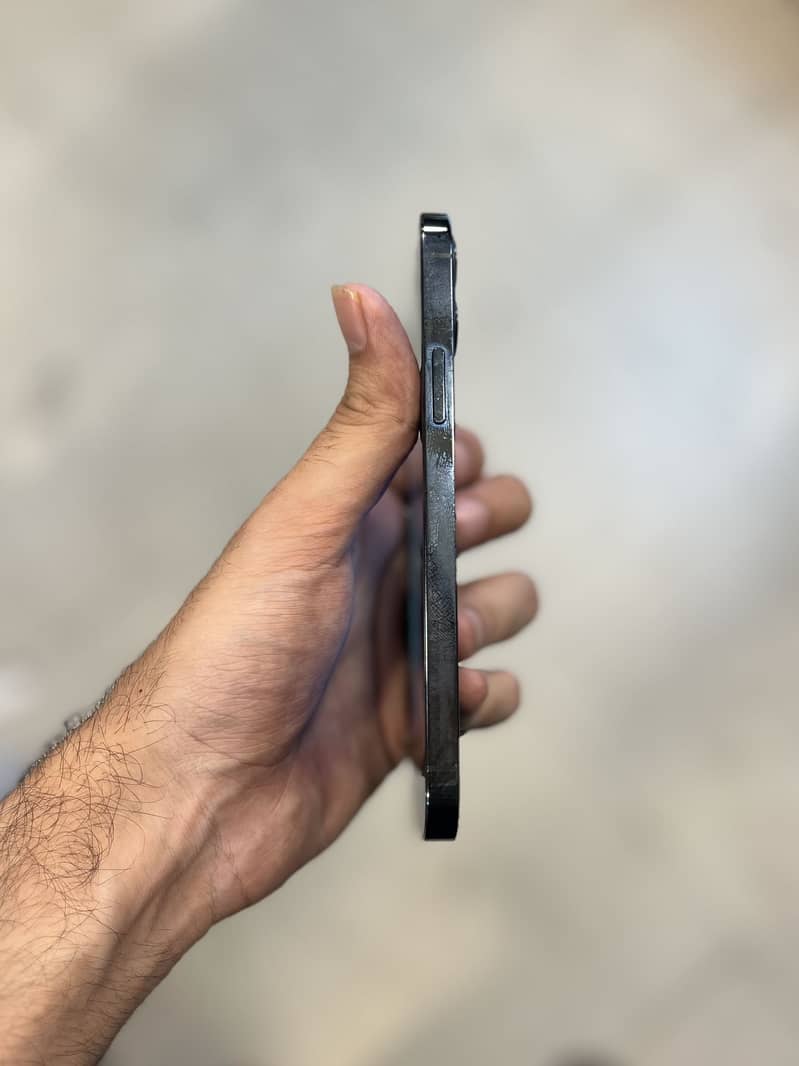 Iphone 12 pro PTA 1